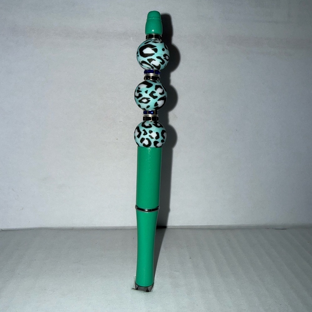 Handmade Beaded Pen-Leopard Print silicone Beads
